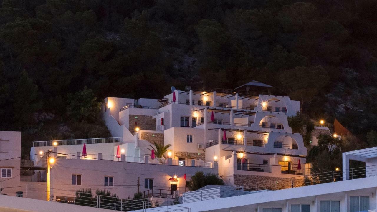 Apartamentos Catharina Maria Cala Llonga  Exteriér fotografie