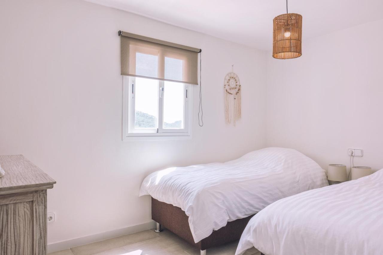 Apartamentos Catharina Maria Cala Llonga  Exteriér fotografie